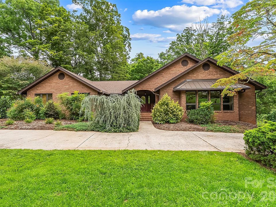 1st image of 60 Monte Vista Dr