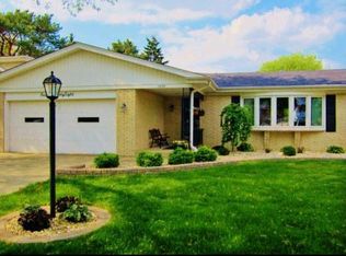 1438 Lois Ave, Park Ridge, IL 60068