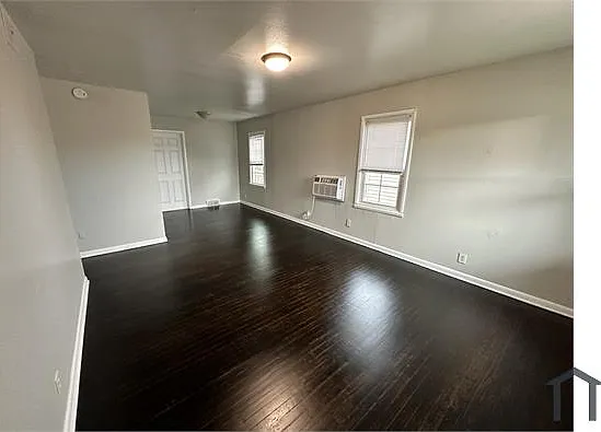 3117 N Lindsay Ave — Photo 6
