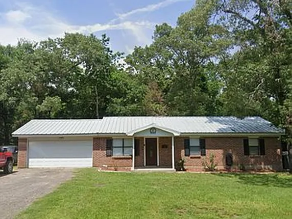 221 Marshall St, Centerville, TX 75833