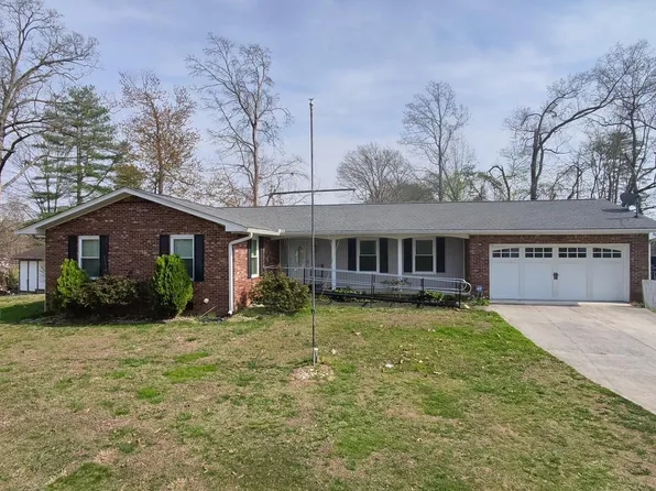 102 Oakwood Dr, Clinton, TN 37716