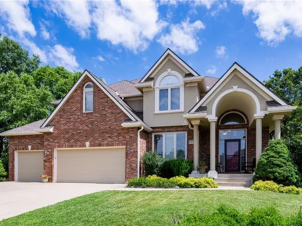 1536 Smiley St, Liberty, MO 64068