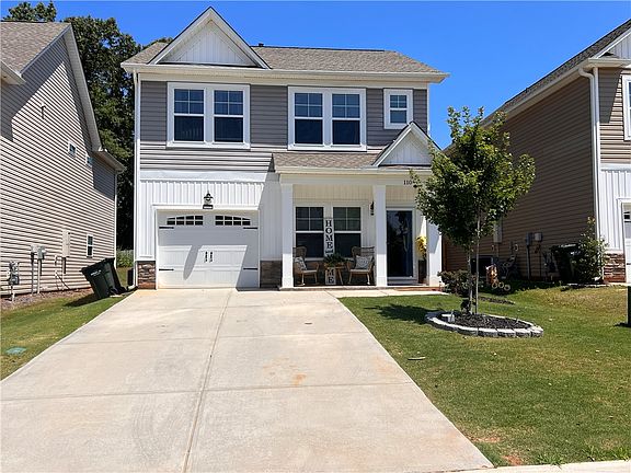 2nd image of 110 Highland Park Ct