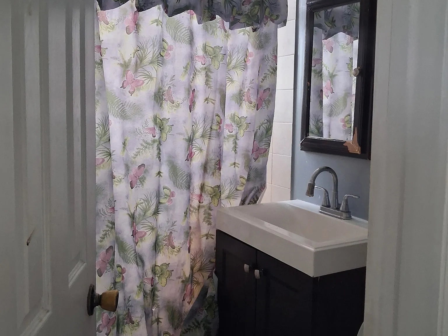 3 bed, $1,600 — Photo 2