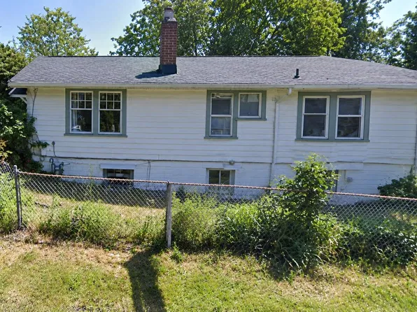 634 Rochester Ave, Coquitlam, BC V3K 2V7