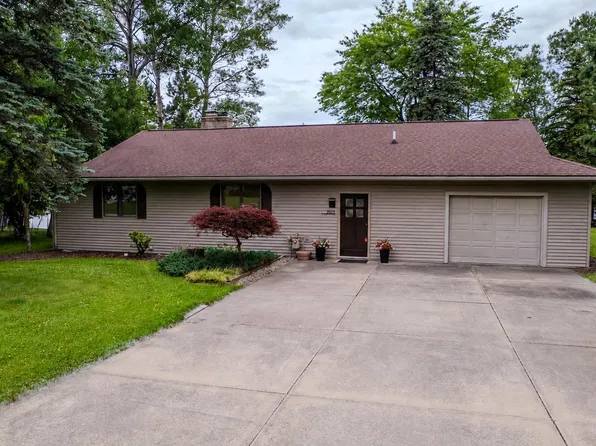 2028 N Haven Dr, Gladwin, MI 48624