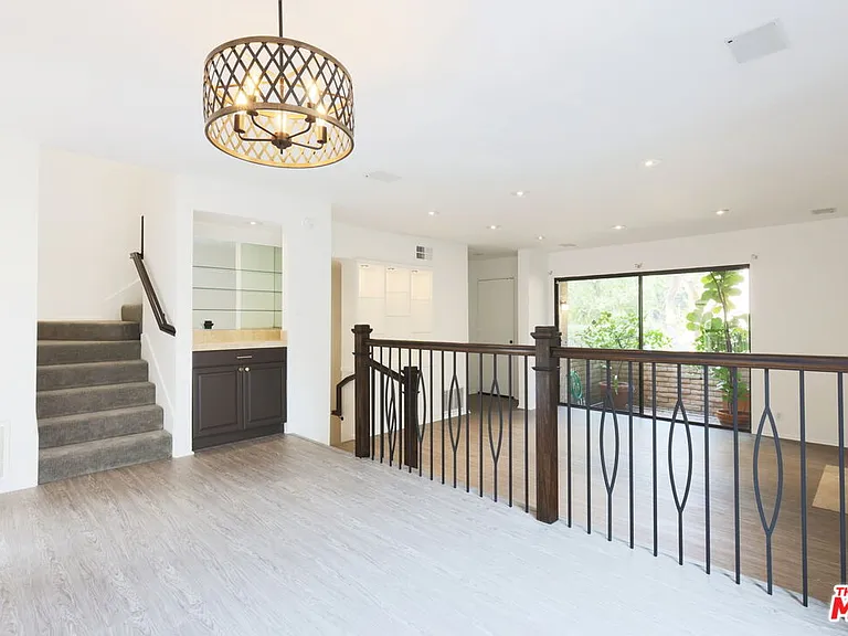 21821 Burbank Blvd #151 — Photo 12