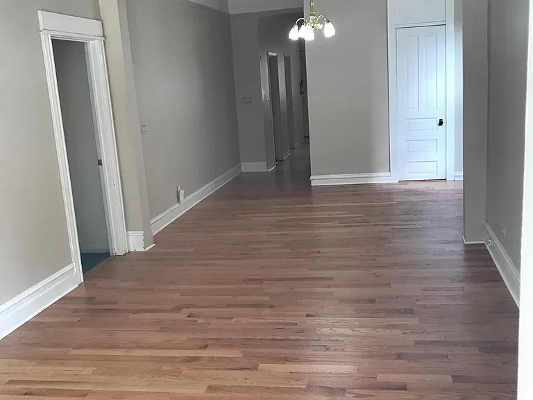 1242 W Diversey Pkwy #1 — Photo 9