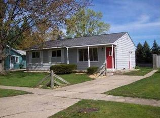 5739 Belard St, Portage, MI 49002