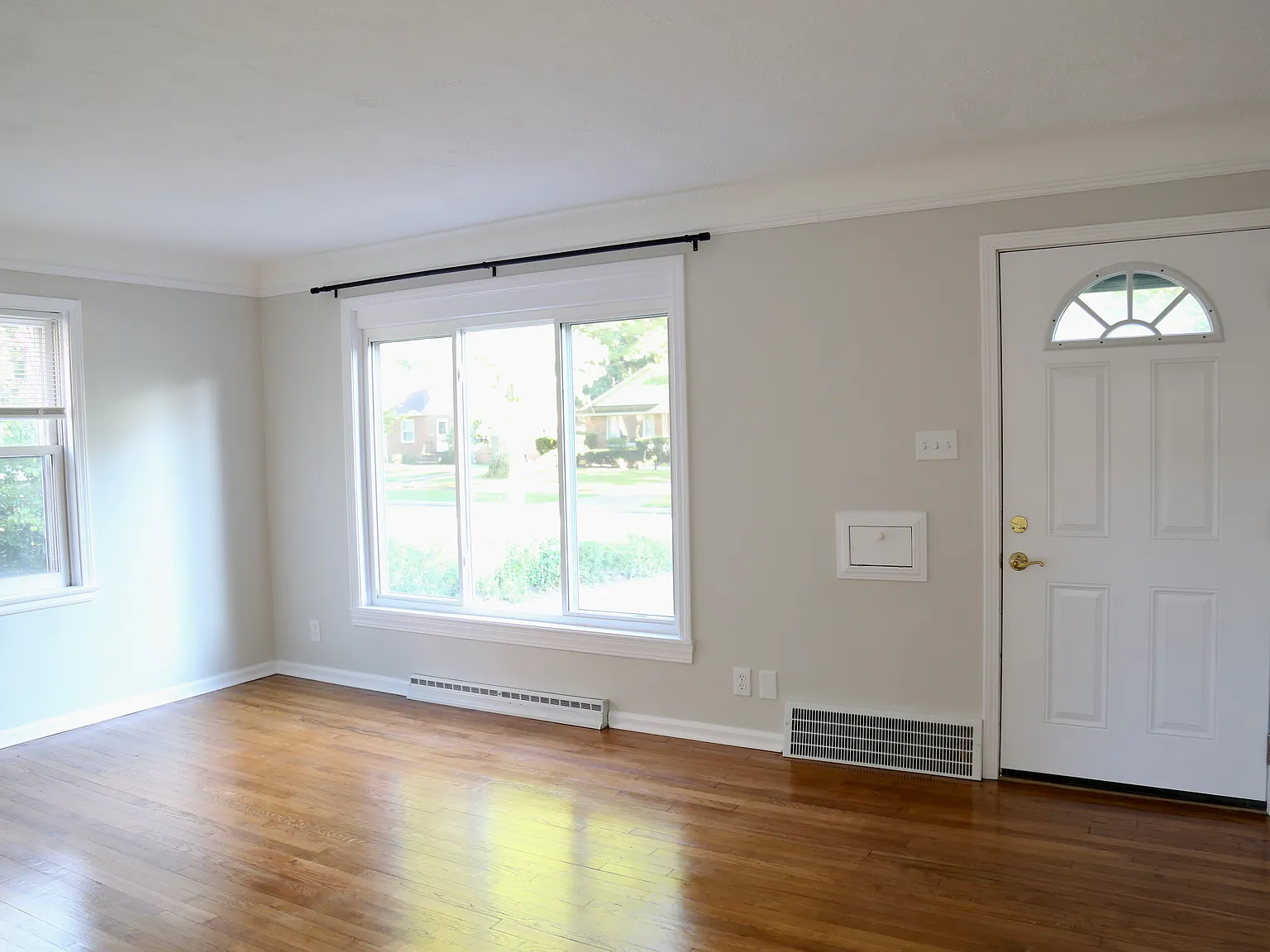 3 bed, 1432 sqft, $1,895 — Photo 4
