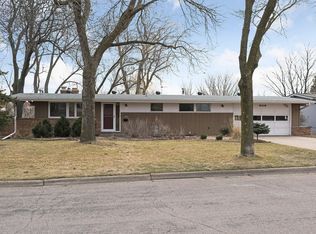 9009 Minnehaha Cir S, Saint Louis Park, MN 55426