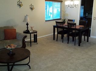 2860 Bordeaux Dr, Riverside, CA 92503