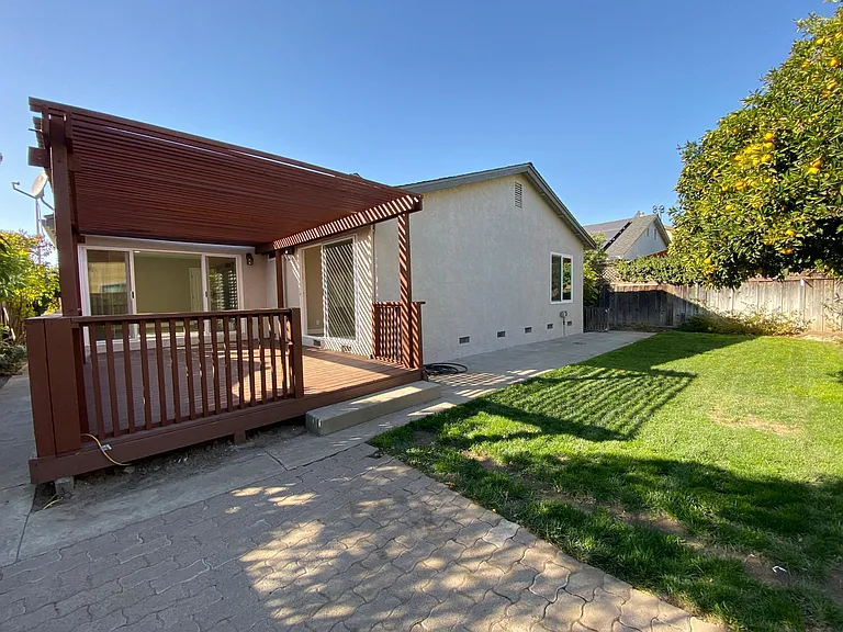 4680 Mia Cir — Photo 19