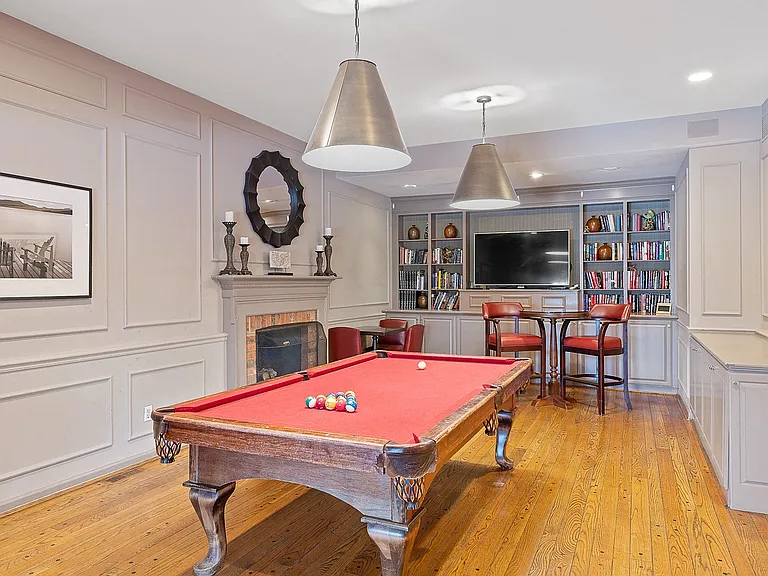 Indian Creek Apartments and Townhomes — Photo 42