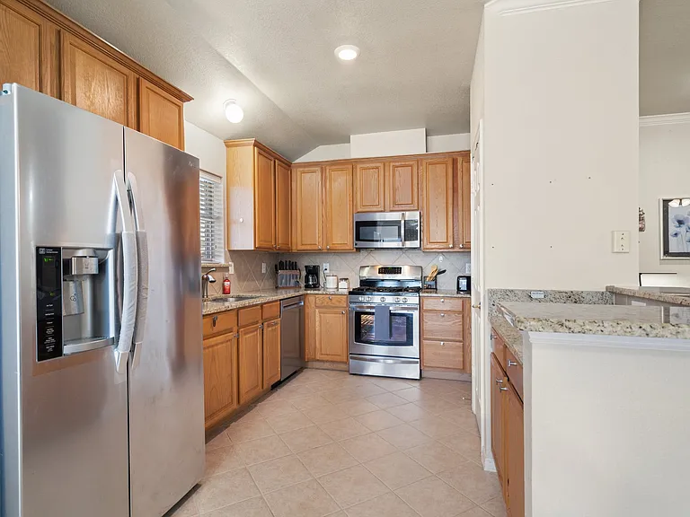 107 Loda Ct — Photo 22