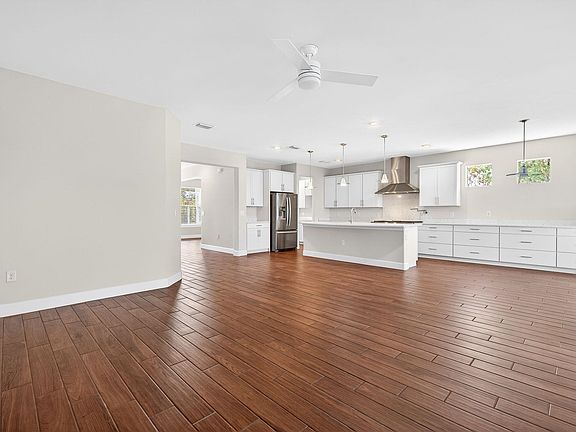4th image of 16992 Curry Preserve Dr