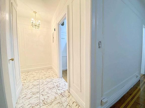 2nd image of 835 W 176th St APT 1E