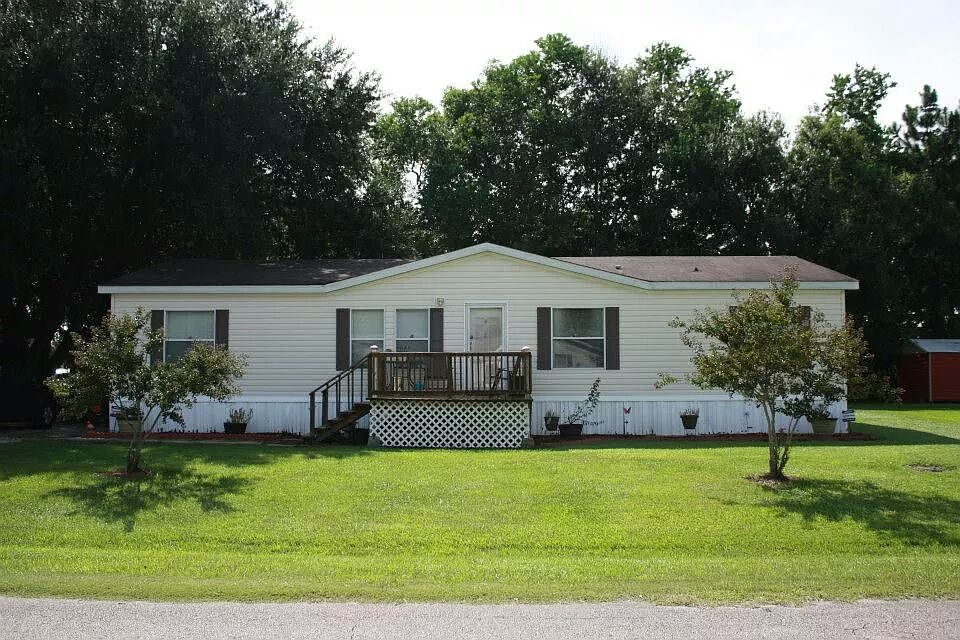 1st image of 105 Geralyn Dr