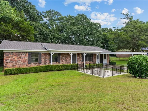 285 Johanna Dr, Ozark, AL 36360