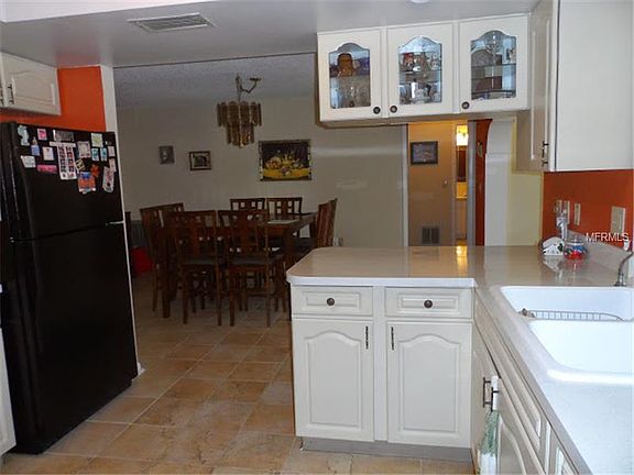 2nd image of 2111 Flamingo Pl