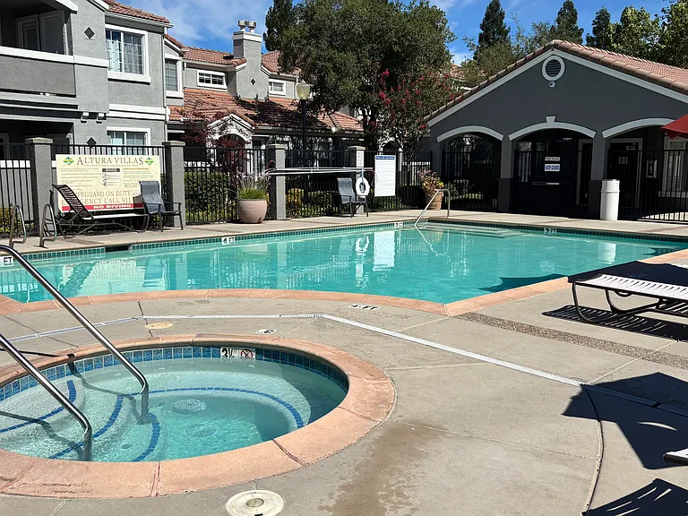 Tenant enjoys free amenities as part of lease