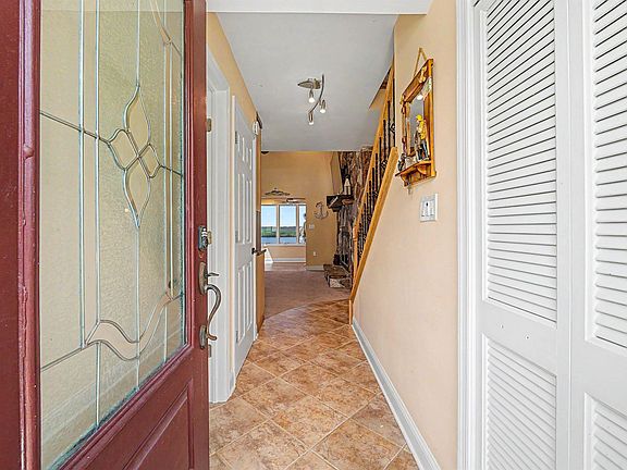 3rd image of 1033 Somers Point Rd