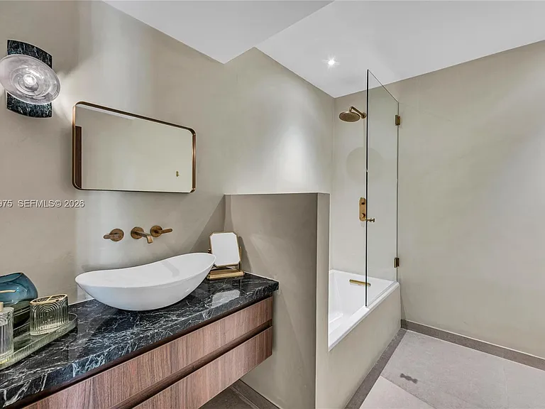 1170 S Biscayne Point Rd — Photo 36