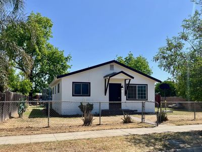 809 W South St #B, Madera, CA, 93638