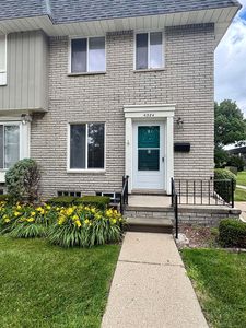 4384 Fifteen Mile Rd #63, Sterling Heights, MI, 48310