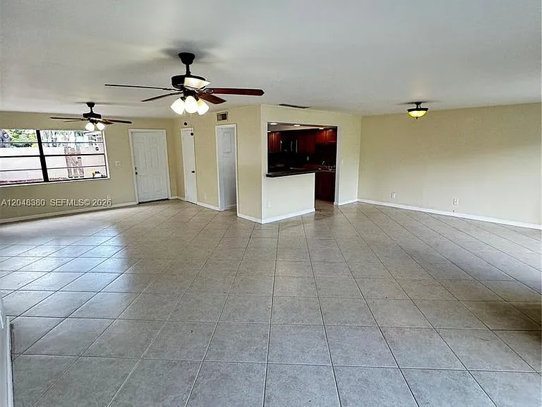 3167 Coral Springs Dr #123 — Photo 3
