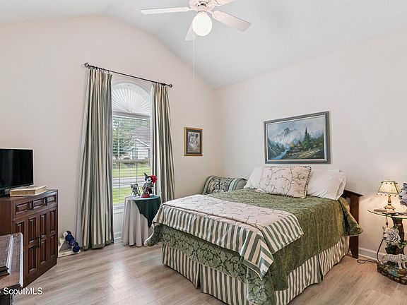 4th image of 505 Ashbrook Dr