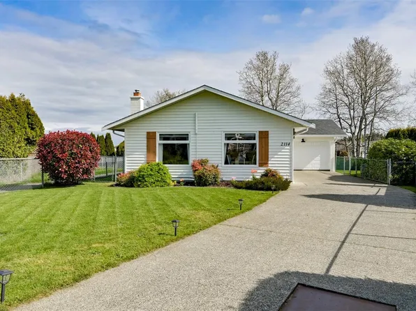 2114 Redwing Pl, Sidney, BC V8L 4X1