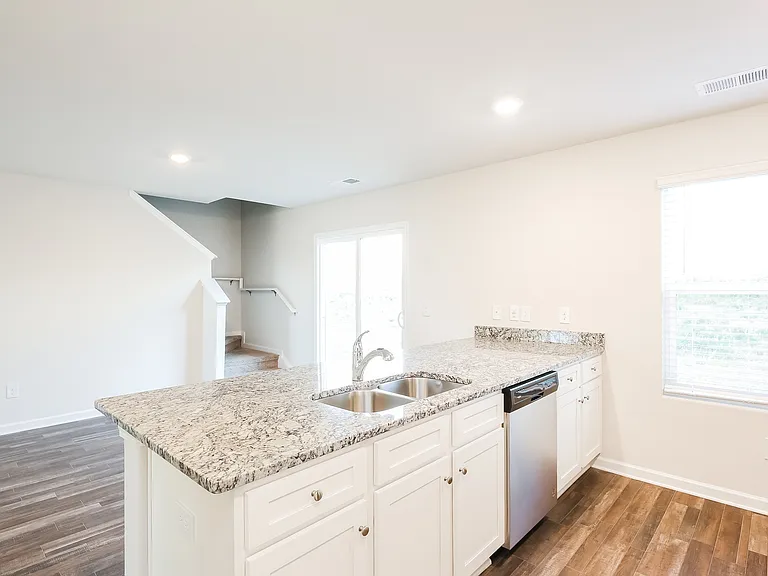 2149 Southlea Dr — Photo 10