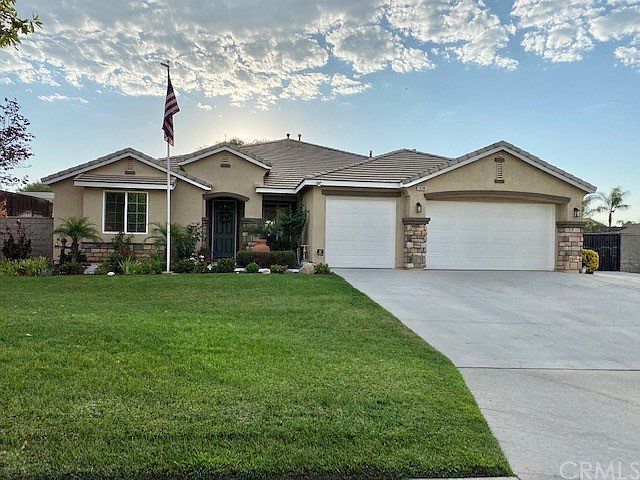 1st image of 19280 Aspenleaf Dr