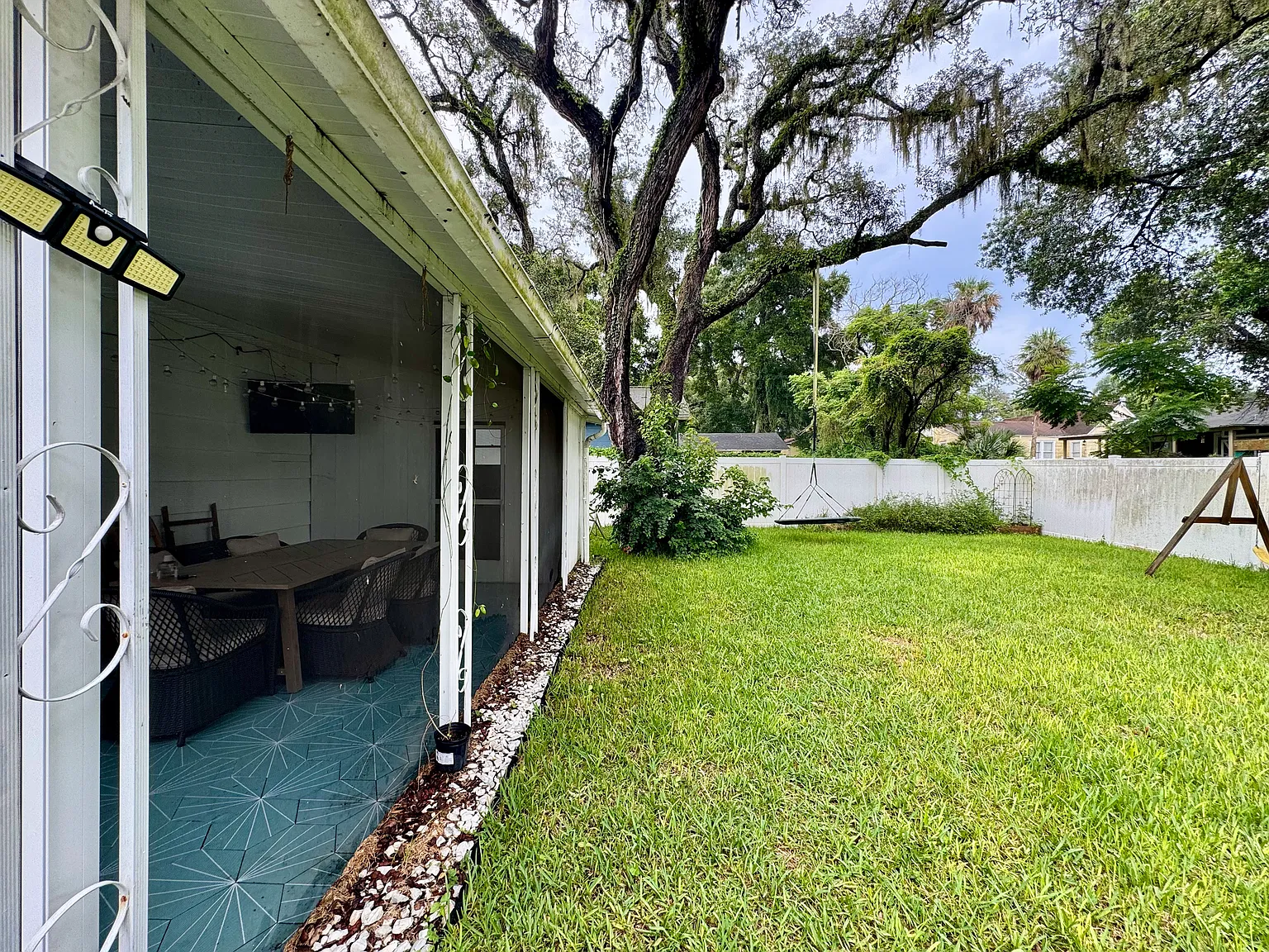 1905 E Wilder Ave — Photo 4