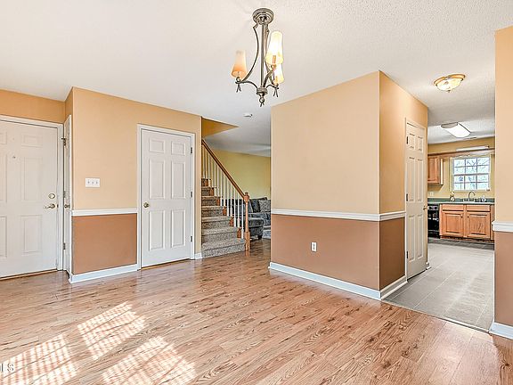 5th image of 813 Fain Ave #6