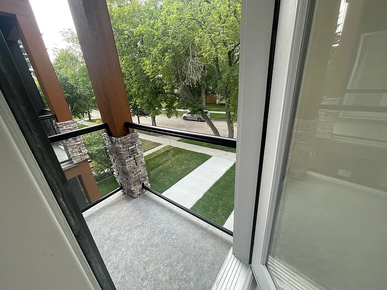 1046 Dumas Ave — Photo 14