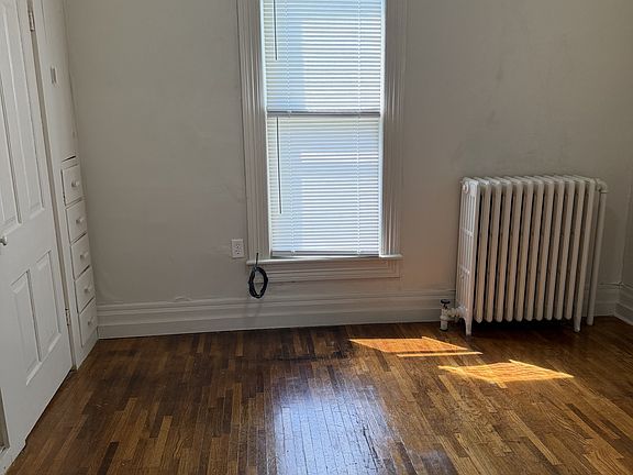 3rd image of 711 N 5th St #1