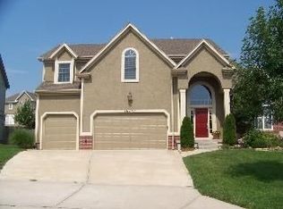 16237 Birch St, Overland Park, KS 66085