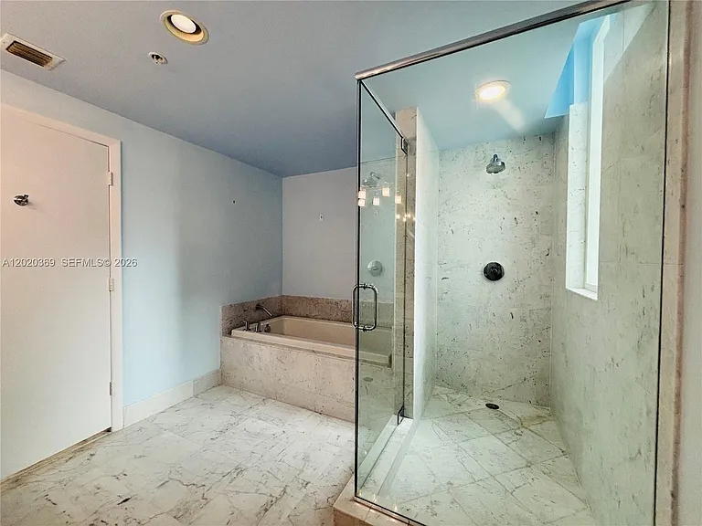 253 NE 2nd St #2003 — Photo 18