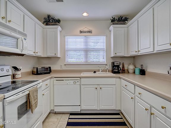 5th image of 5047 Glen Cove Drive SE