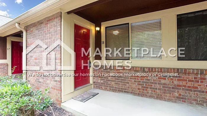 2 bed, 1.0 bath, 938 sqft, $1,650 — Photo 3