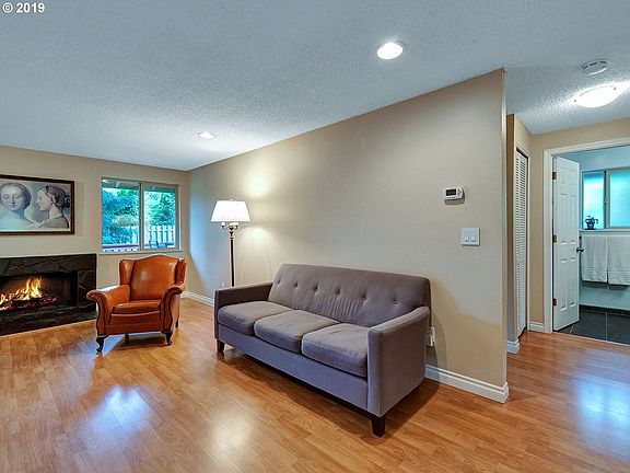 3rd image of 10670 SW Garden Park Pl