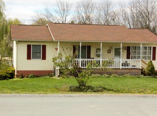 131 Pioneers Rd, Winchester, VA 22602