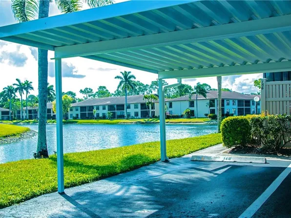 148 Lake Point Ln, Naples, FL 34112