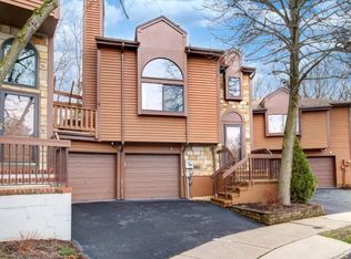 33 Flintlock Ter, Rockaway, NJ