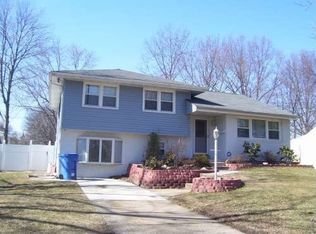 520 Lee Ann Rd, Cherry Hill, NJ 08034