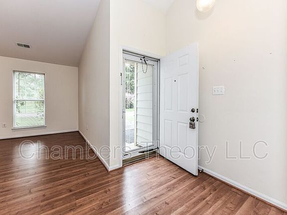 4th image of 10043 Downeys Wood Ct