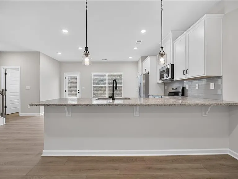 58 Jacobs Farm Ln — Photo 11