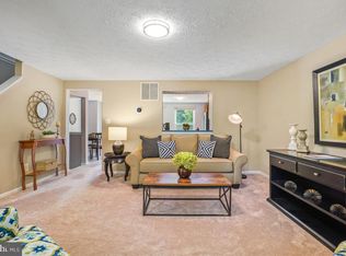 1705 Sundance Dr, Reston, VA 20194